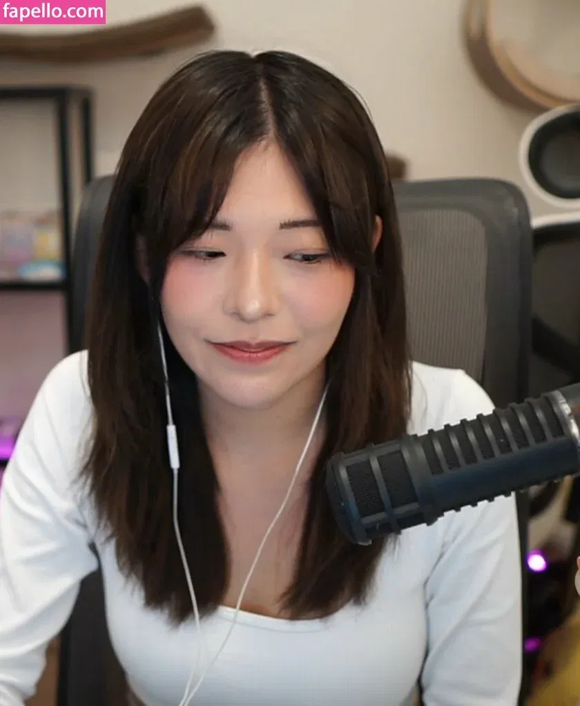 Kkatamina / Miyoung Onlyfans Photo Gallery 