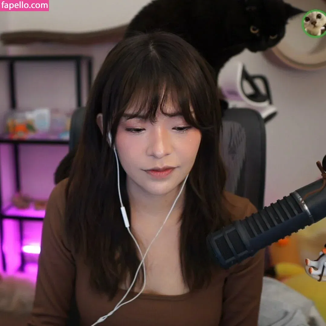 Kkatamina / Miyoung Onlyfans Photo Gallery 