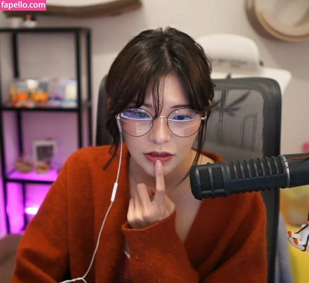 Kkatamina / Miyoung Onlyfans Photo Gallery 