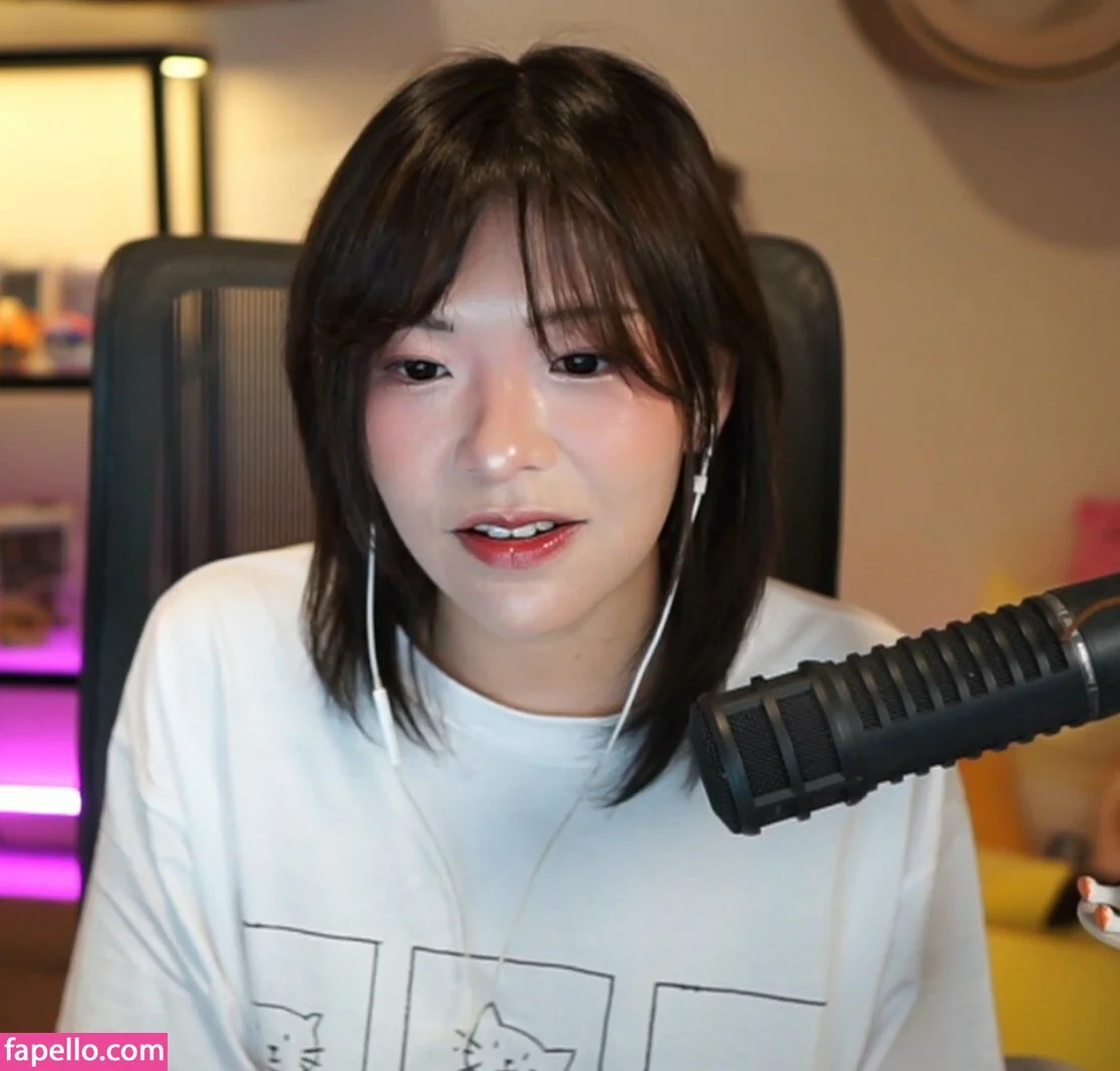 Kkatamina / Miyoung Onlyfans Photo Gallery 