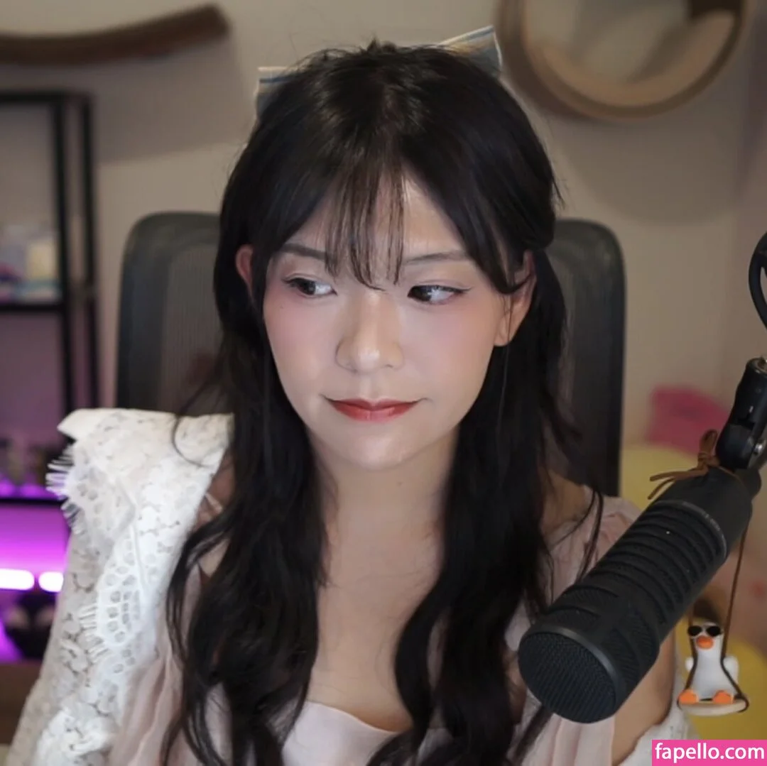 Kkatamina / Miyoung Onlyfans Photo Gallery 