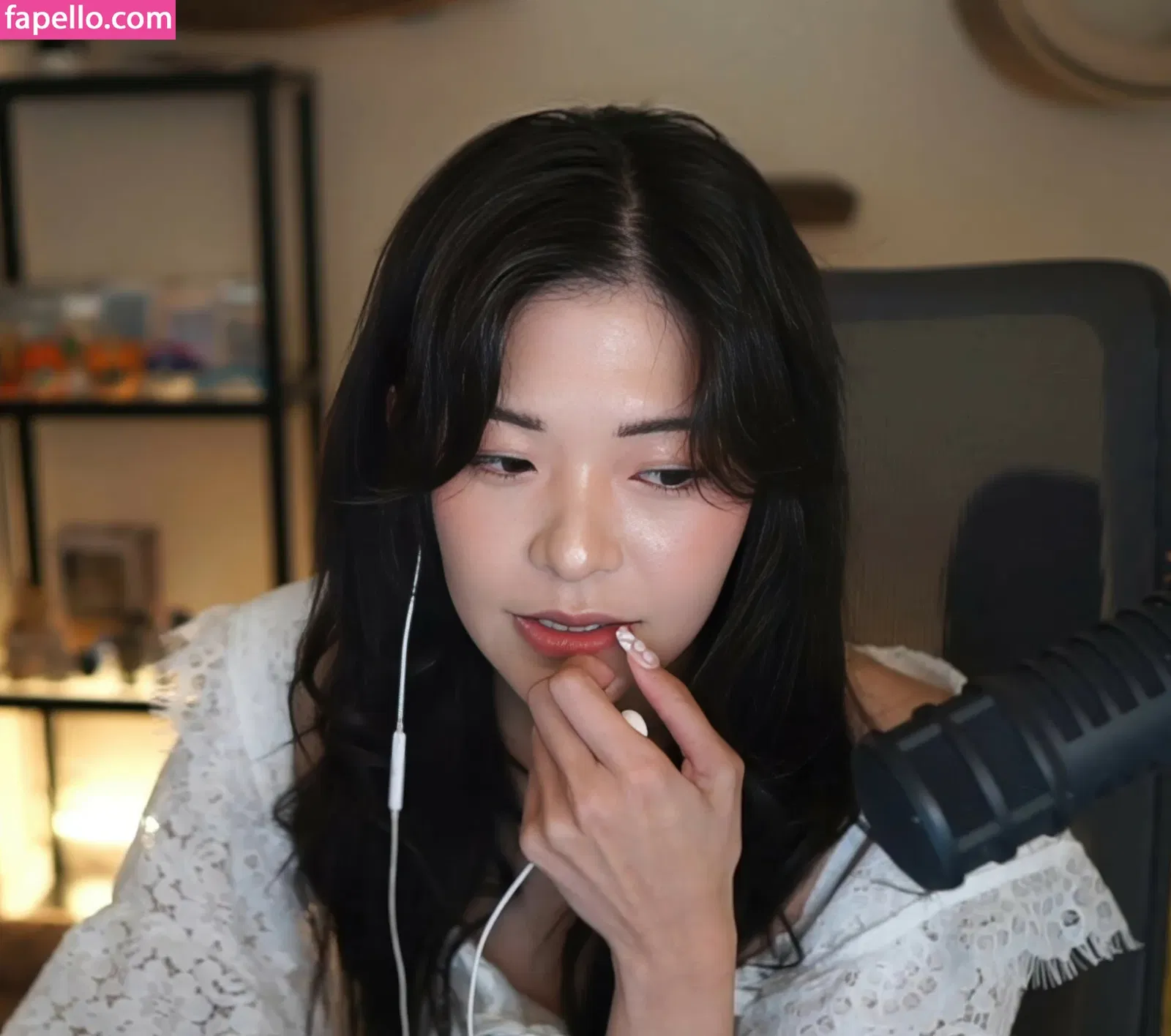 Kkatamina / Miyoung Onlyfans Photo Gallery 