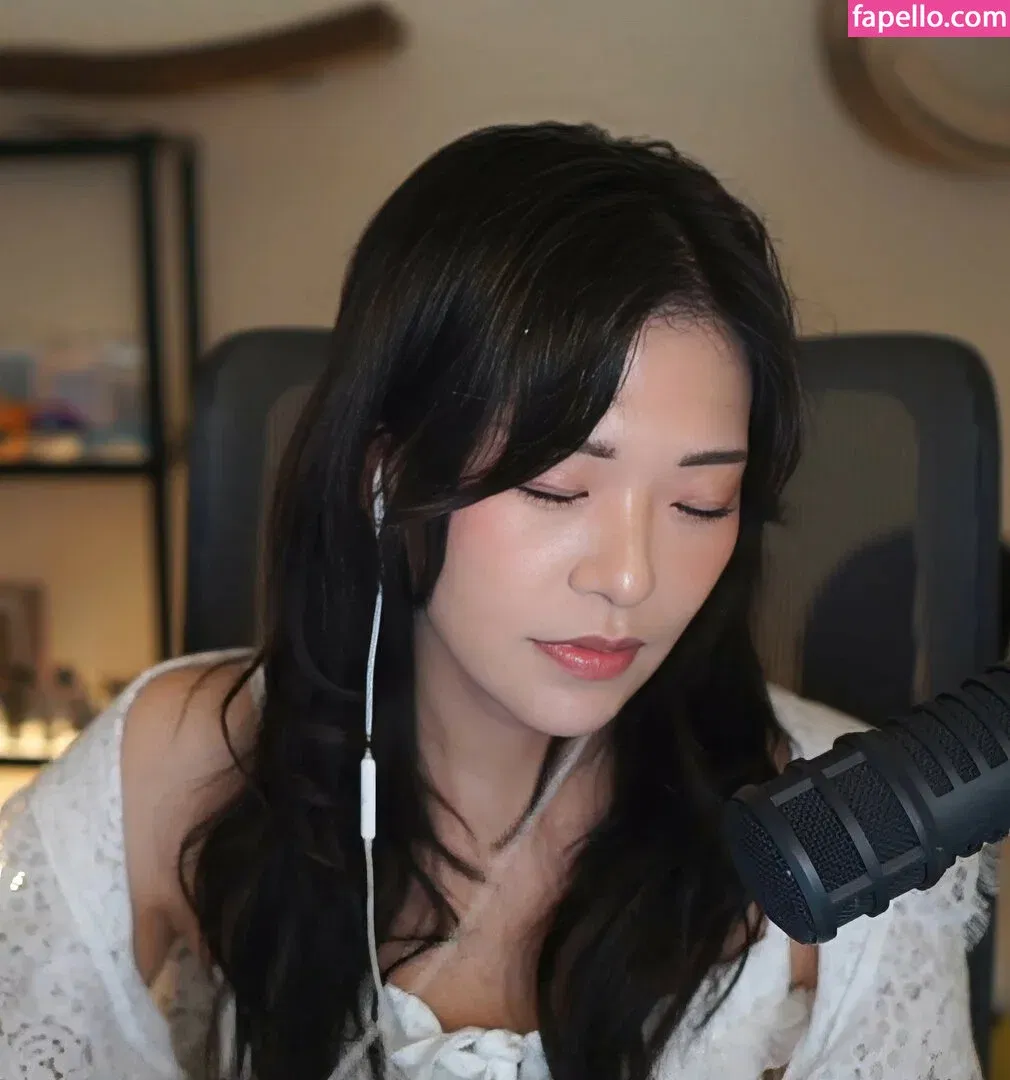 Kkatamina / Miyoung Onlyfans Photo Gallery 