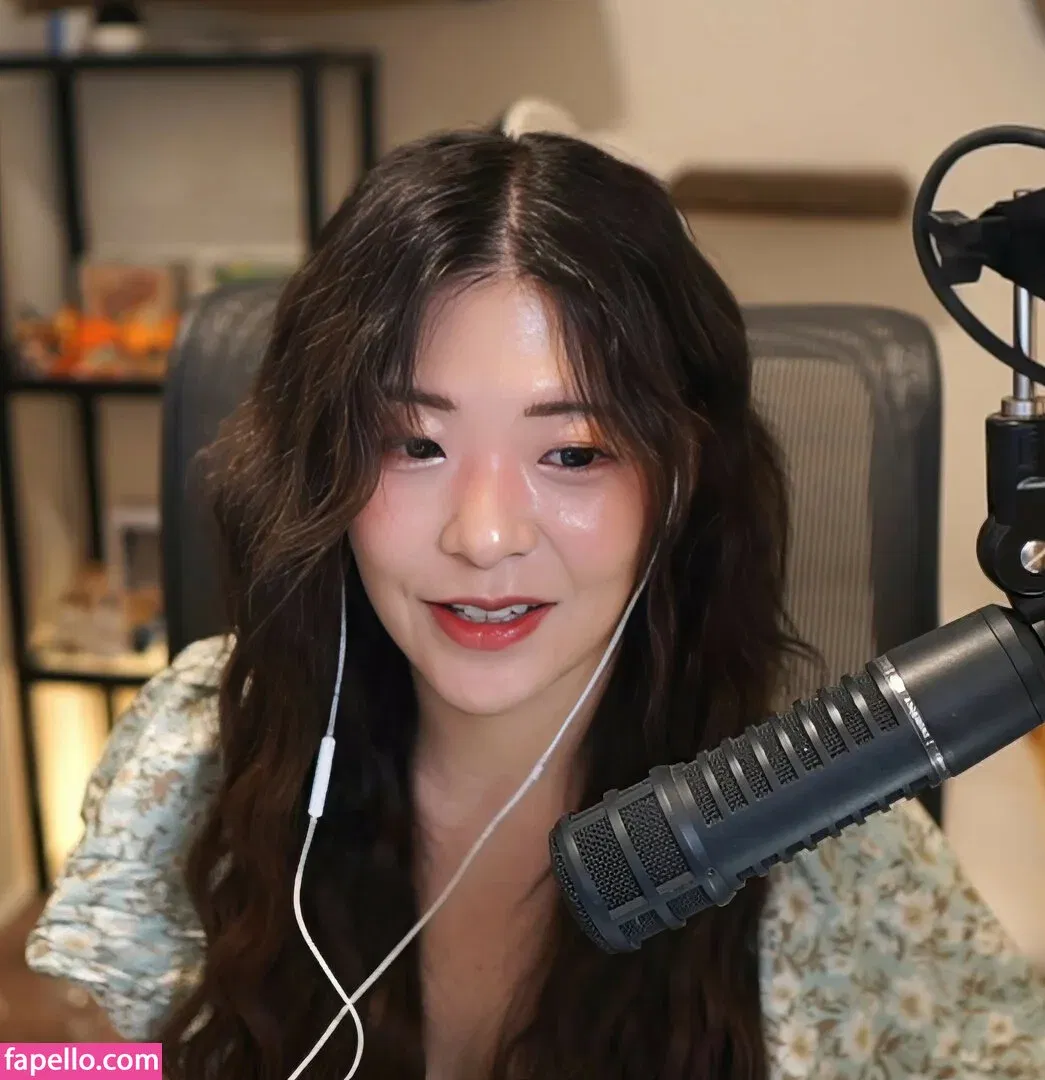 Kkatamina / Miyoung Onlyfans Photo Gallery 