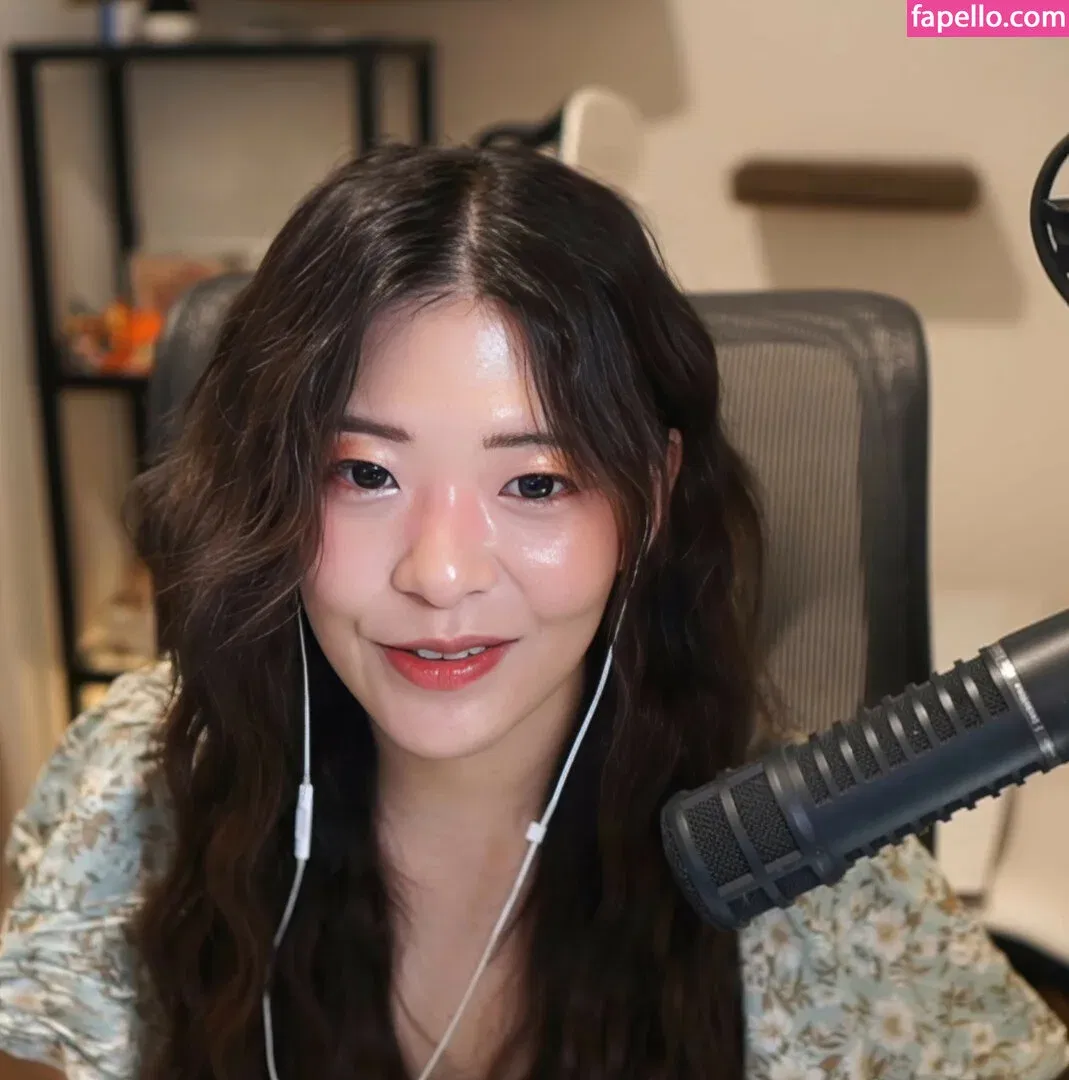 Kkatamina / Miyoung Onlyfans Photo Gallery 