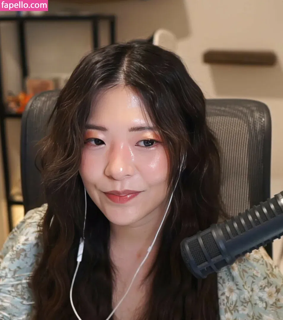 Kkatamina / Miyoung Onlyfans Photo Gallery 