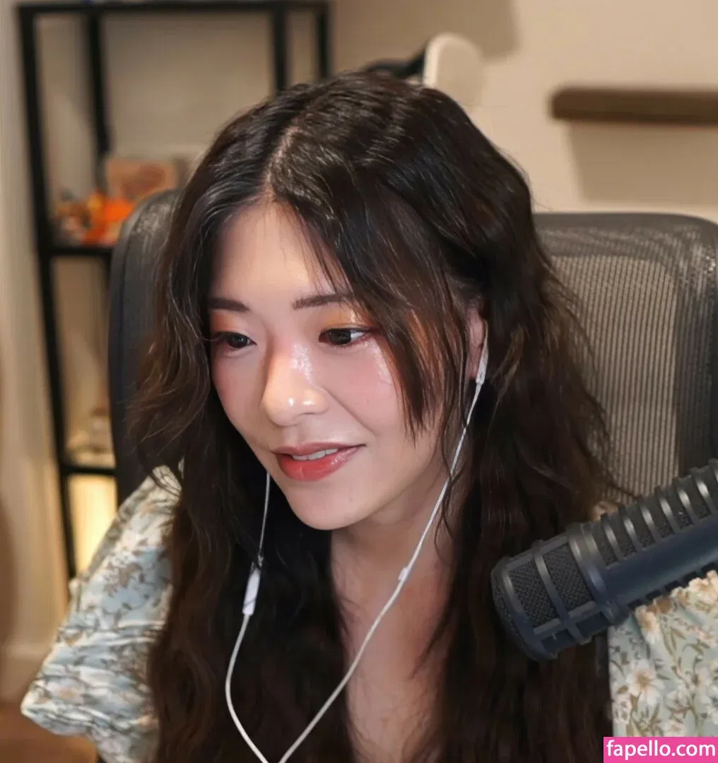 Kkatamina / Miyoung Onlyfans Photo Gallery 