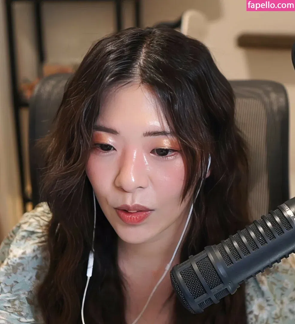 Kkatamina / Miyoung Onlyfans Photo Gallery 