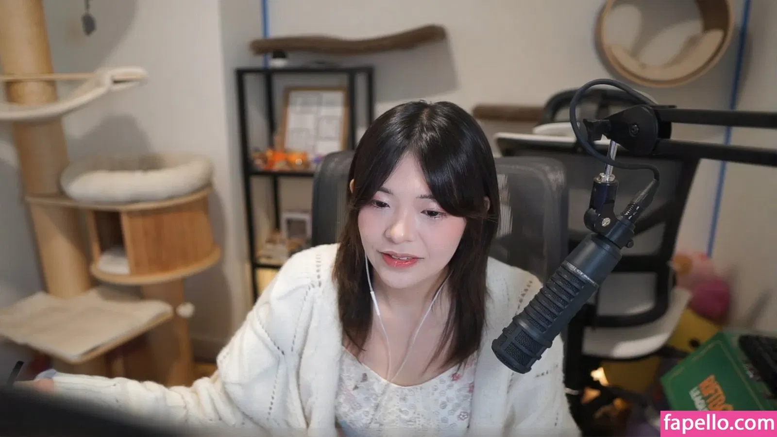 Kkatamina / Miyoung Onlyfans Photo Gallery 