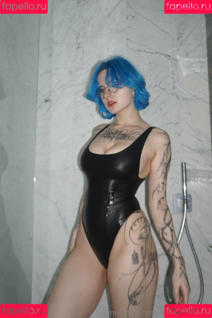 Lyra Crow / lyracr0w0 Onlyfans Photo Gallery 