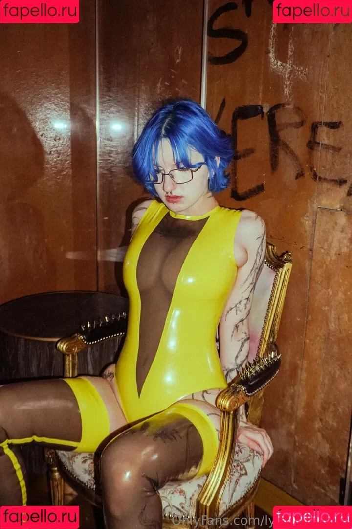 Lyra Crow / lyracr0w0 Onlyfans Photo Gallery 