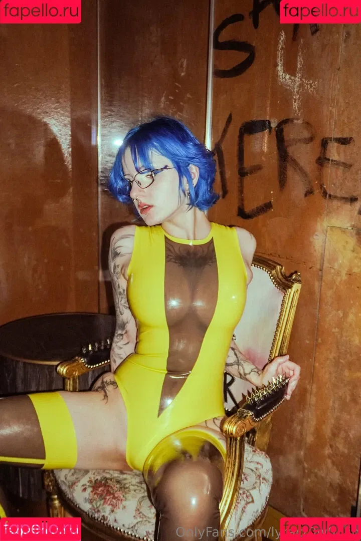 Lyra Crow / lyracr0w0 Onlyfans Photo Gallery 