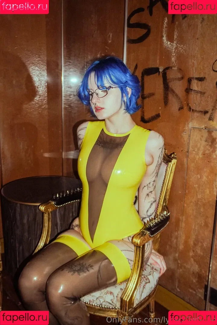 Lyra Crow / lyracr0w0 Onlyfans Photo Gallery 
