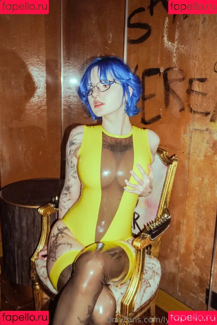 Lyra Crow / lyracr0w0 Onlyfans Photo Gallery 