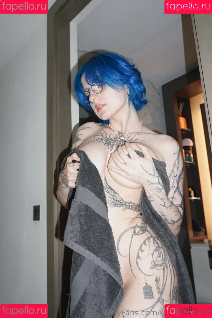 Lyra Crow / lyracr0w0 Onlyfans Photo Gallery 