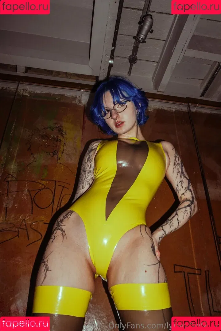 Lyra Crow / lyracr0w0 Onlyfans Photo Gallery 