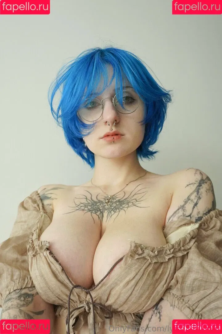 Lyra Crow / lyracr0w0 Onlyfans Photo Gallery 