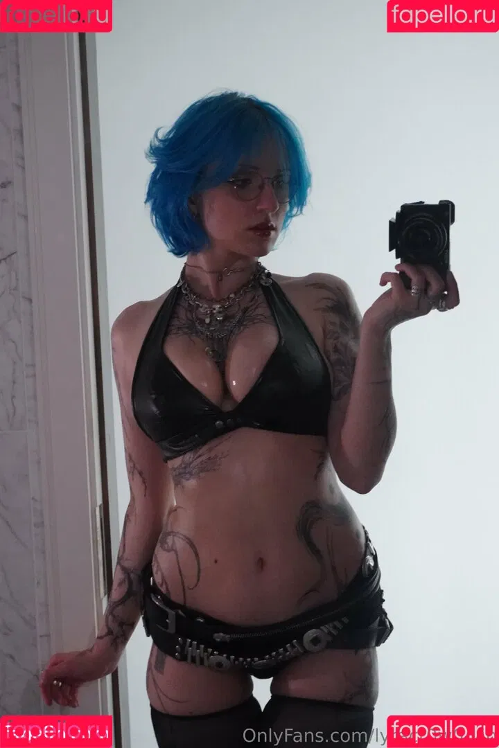 Lyra Crow / lyracr0w0 Onlyfans Photo Gallery 