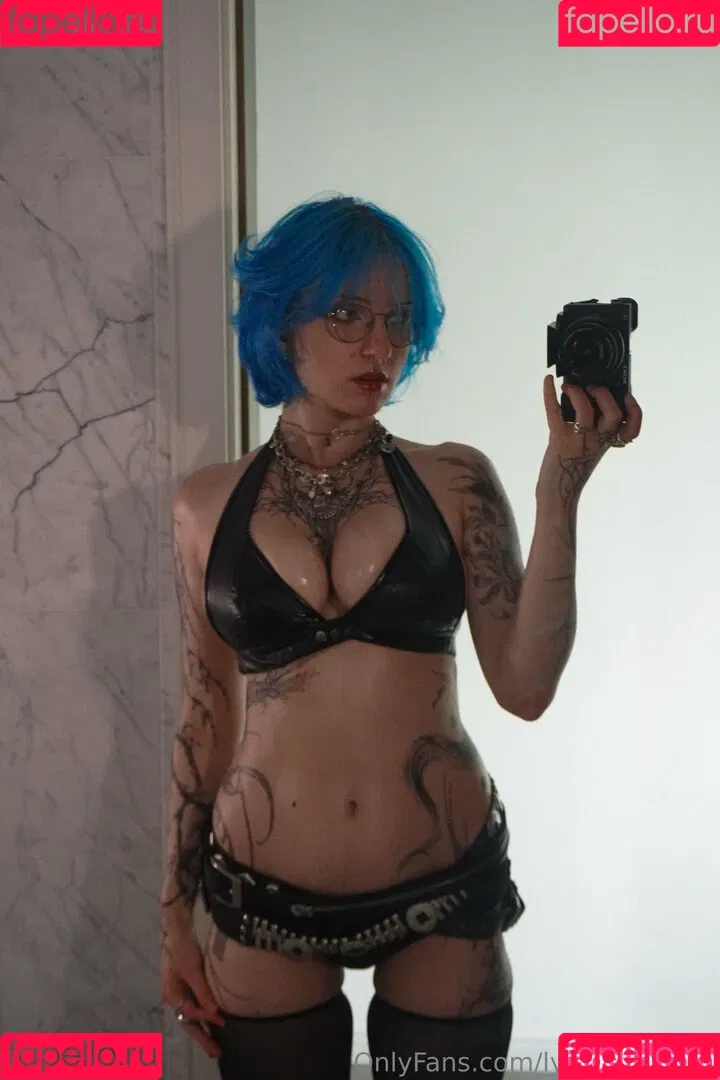 Lyra Crow / lyracr0w0 Onlyfans Photo Gallery 