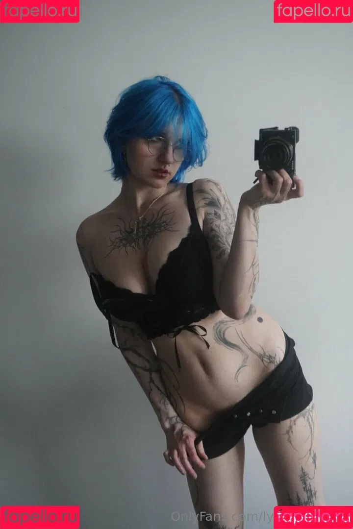 Lyra Crow / lyracr0w0 Onlyfans Photo Gallery 