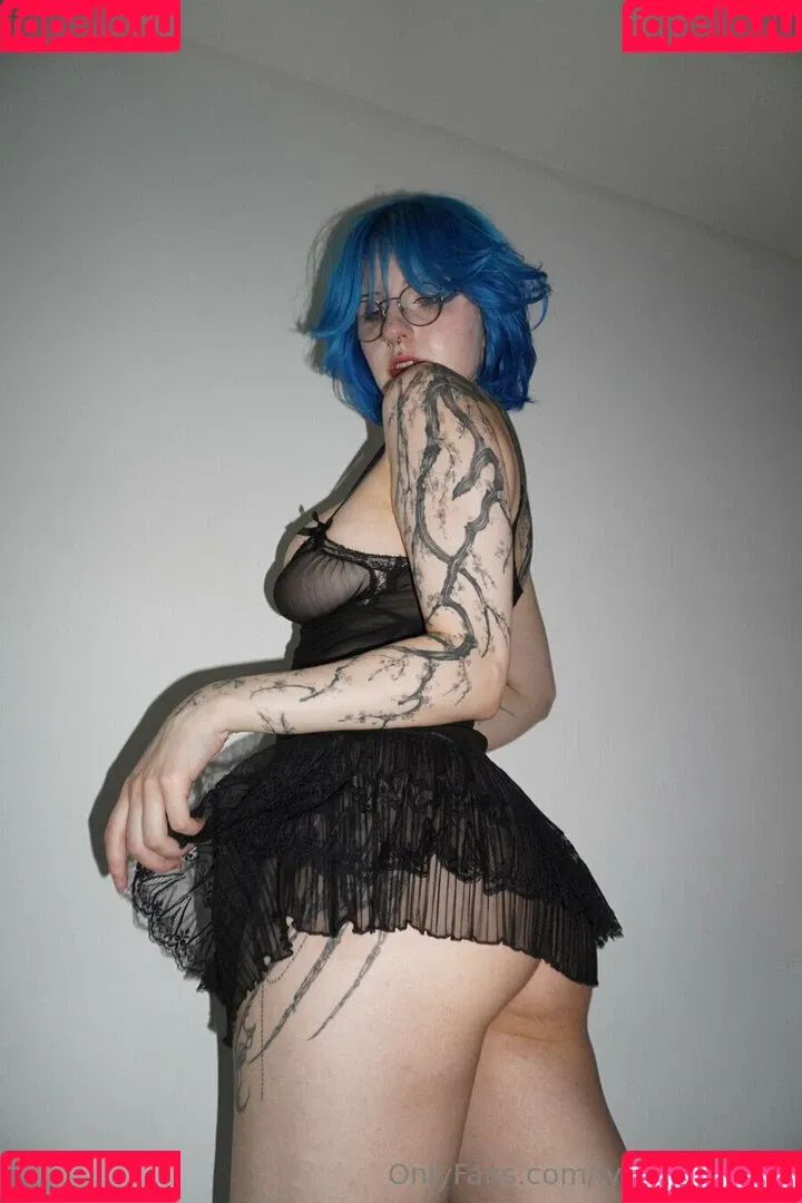 Lyra Crow / lyracr0w0 Onlyfans Photo Gallery 