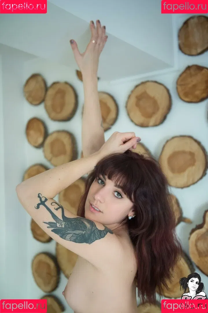 Lauretta / brokendollhatesyou / lauretta_me Onlyfans Photo Gallery 