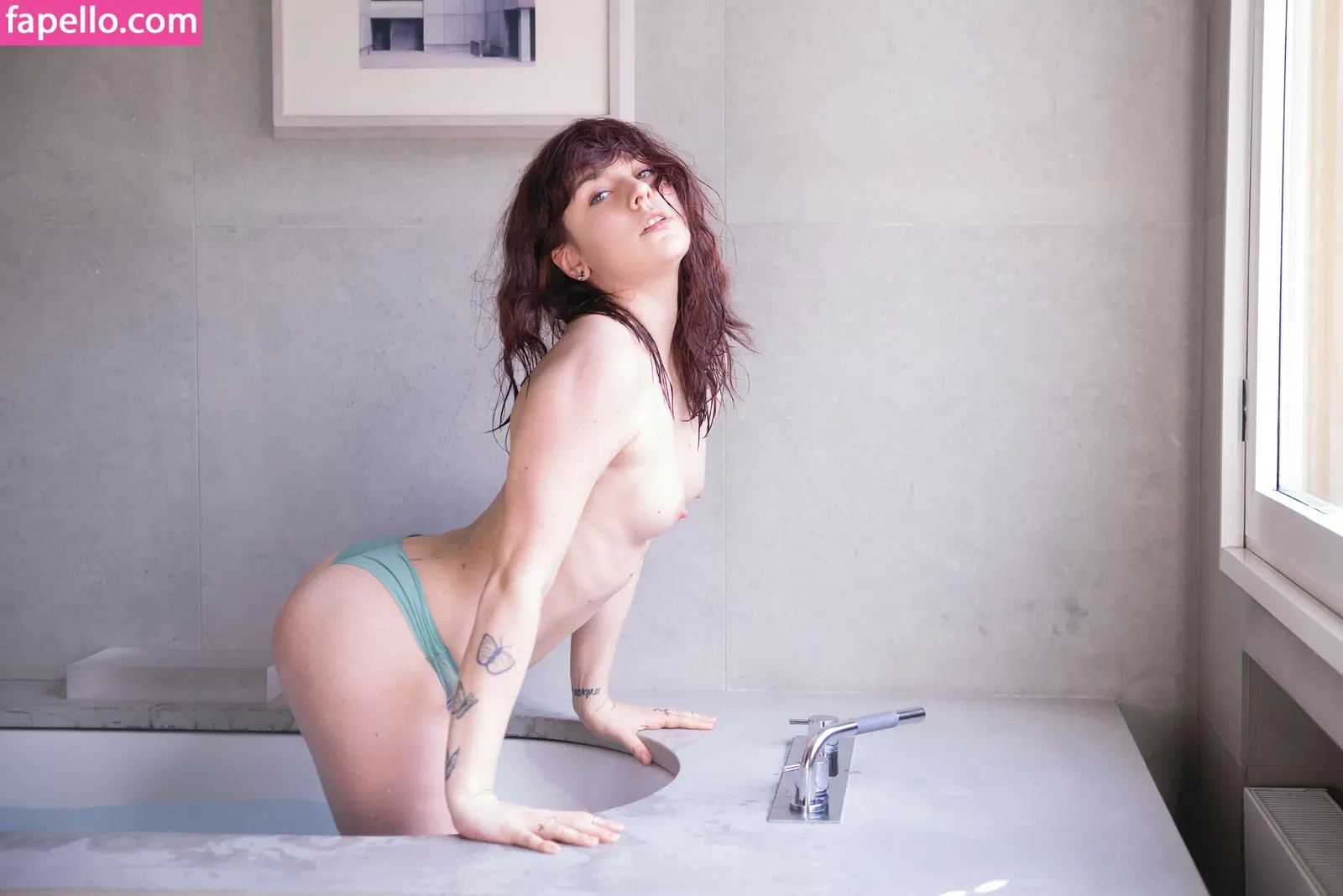 Lauretta / brokendollhatesyou / lauretta_me Onlyfans Photo Gallery 