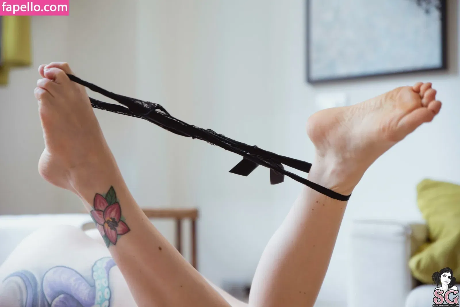 Lauretta / brokendollhatesyou / lauretta_me Onlyfans Photo Gallery 