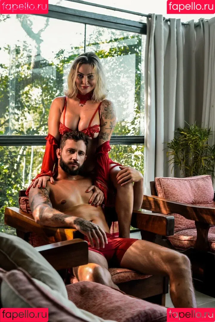 Laura Keller / laurakelleroriginal Onlyfans Photo Gallery 