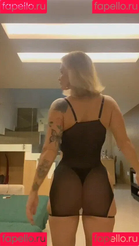 Laura Keller / laurakelleroriginal Onlyfans Photo Gallery 