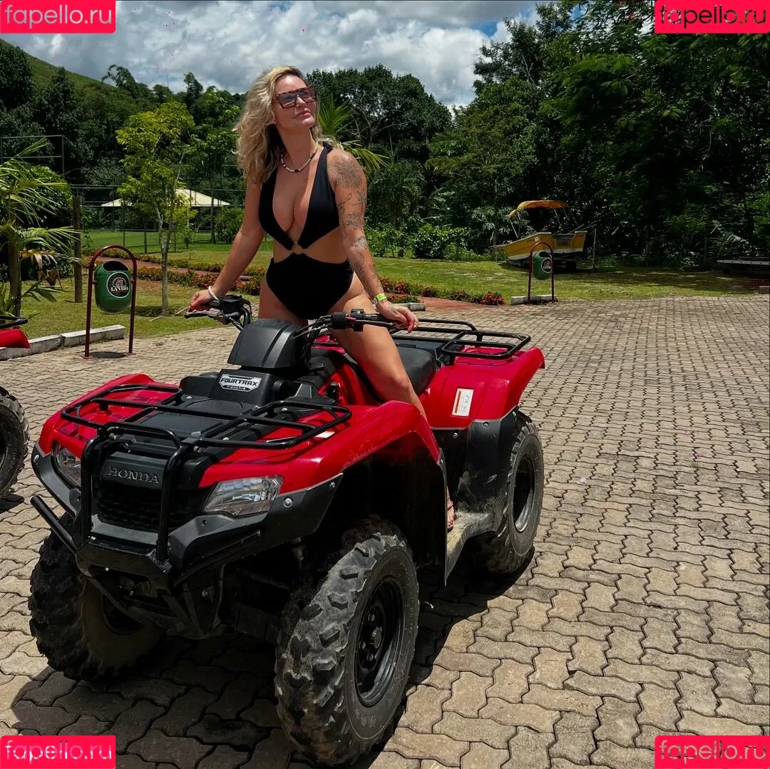 Laura Keller / laurakelleroriginal Onlyfans Photo Gallery 