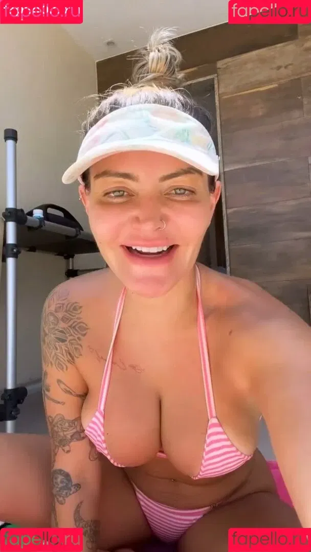 Laura Keller / laurakelleroriginal Onlyfans Photo Gallery 