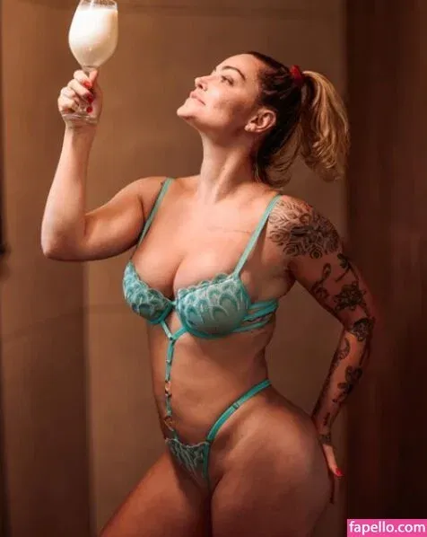 Laura Keller / laurakelleroriginal Onlyfans Photo Gallery 