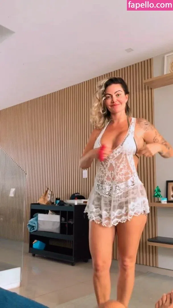 Laura Keller / laurakelleroriginal Onlyfans Photo Gallery 