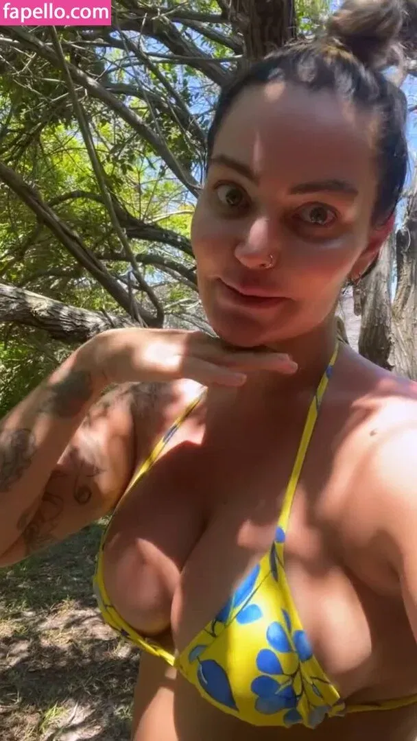 Laura Keller / laurakelleroriginal Onlyfans Photo Gallery 