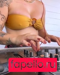 Laura Keller / laurakelleroriginal Onlyfans Photo Gallery 