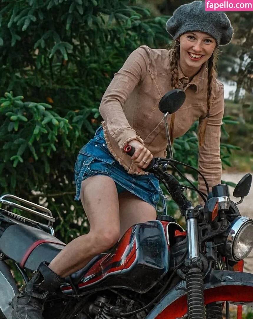 Affe Auf Bike Nude Onlyfans Photo 22