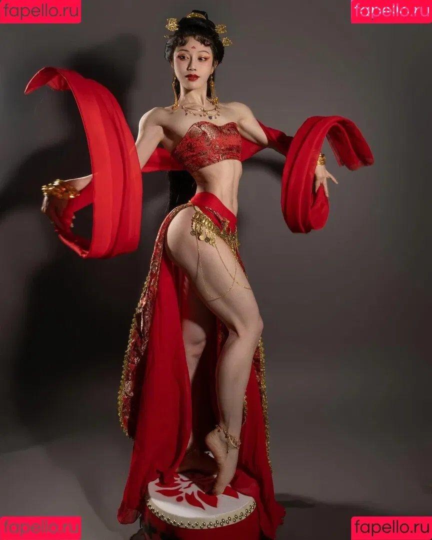 Yuan Herong / yuanherong.1229 Onlyfans Photo Gallery 