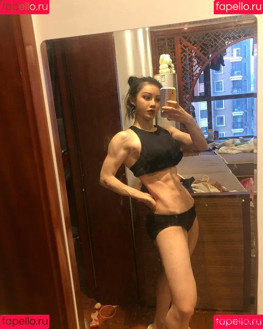 Yuan Herong / yuanherong.1229 Onlyfans Photo Gallery 