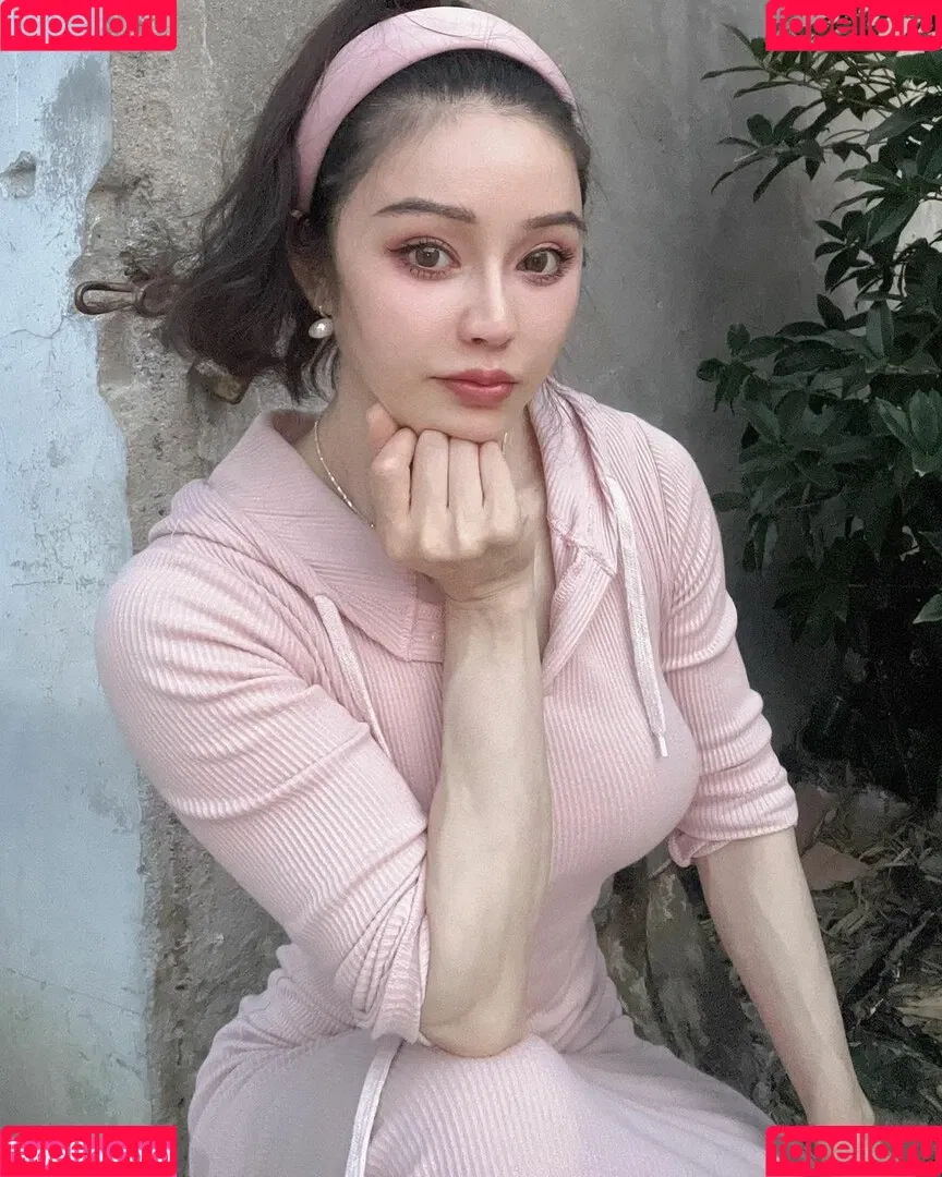 Yuan Herong / yuanherong.1229 Onlyfans Photo Gallery 