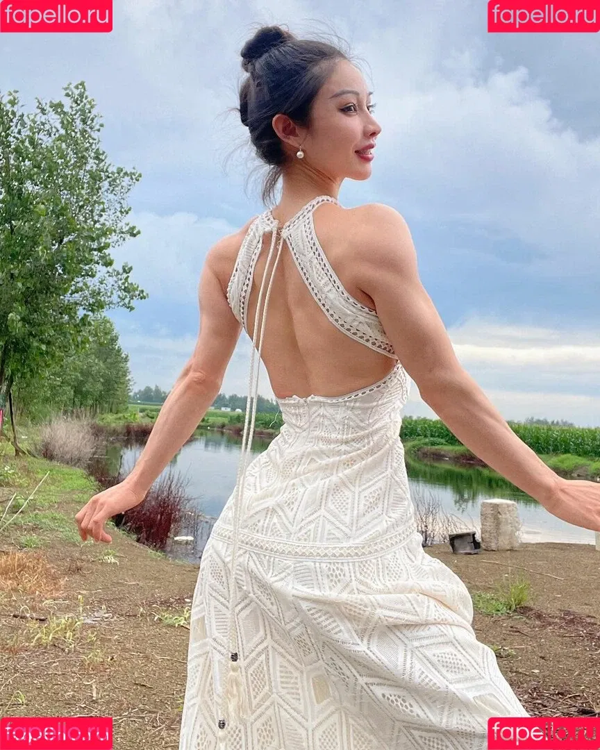 Yuan Herong / yuanherong.1229 Onlyfans Photo Gallery 