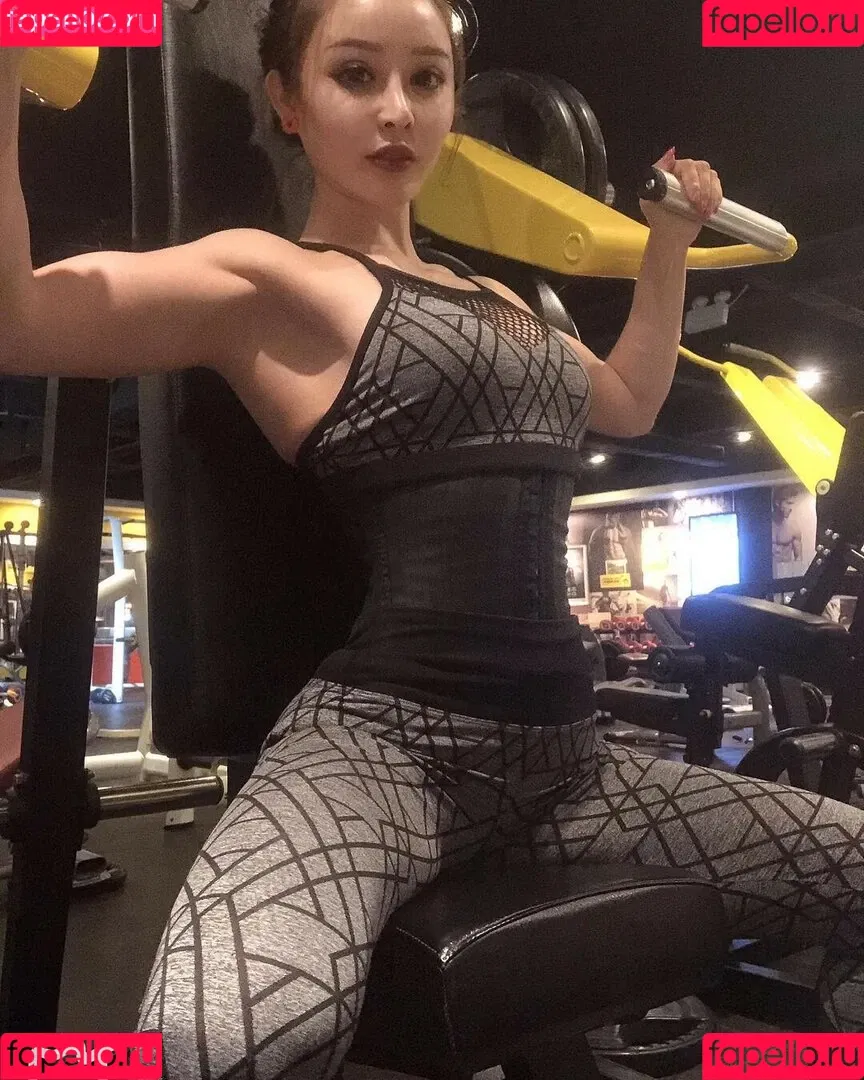 Yuan Herong / yuanherong.1229 Onlyfans Photo Gallery 