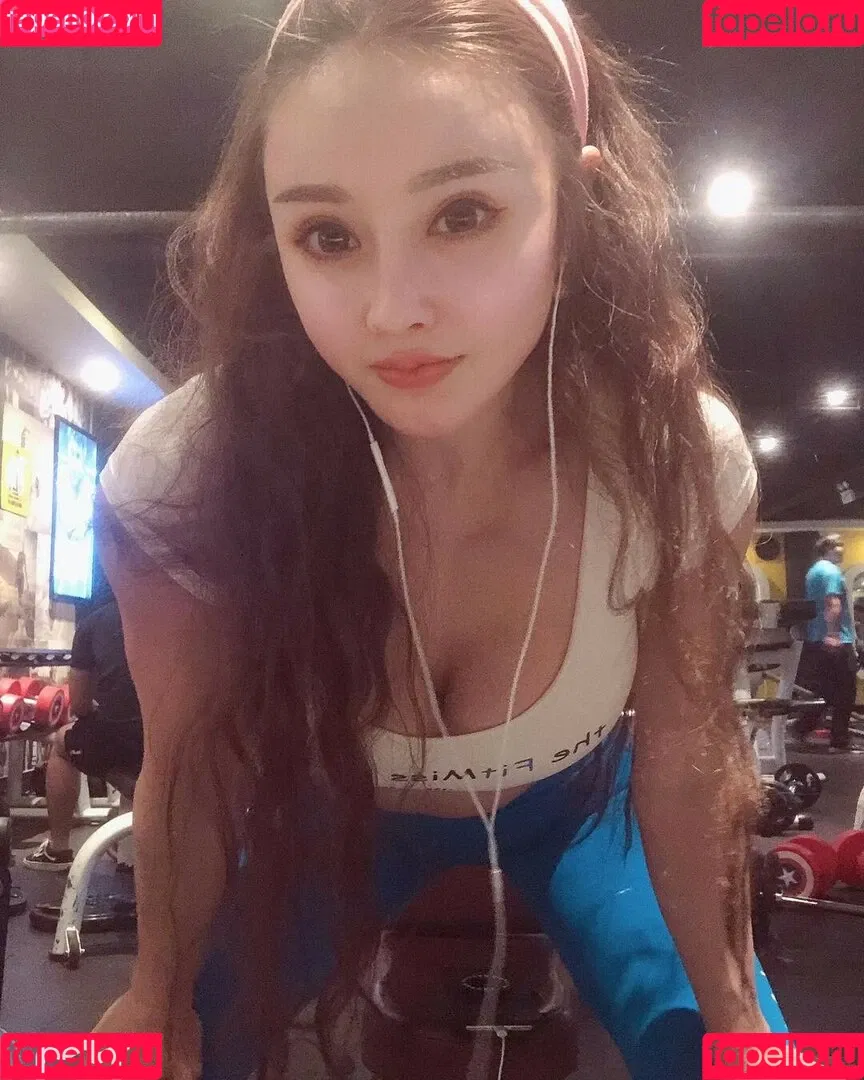 Yuan Herong / yuanherong.1229 Onlyfans Photo Gallery 