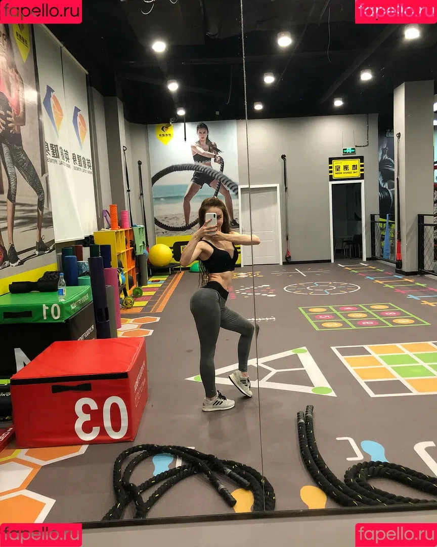 Yuan Herong / yuanherong.1229 Onlyfans Photo Gallery 