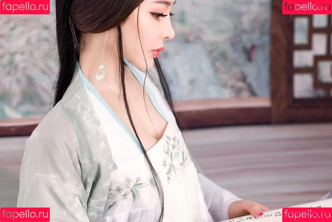 Yuan Herong / yuanherong.1229 Onlyfans Photo Gallery 