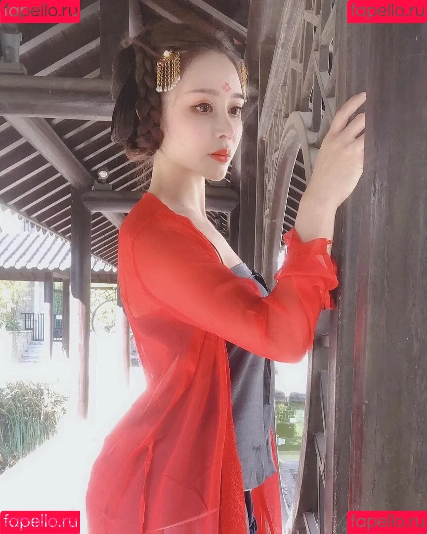 Yuan Herong / yuanherong.1229 Onlyfans Photo Gallery 