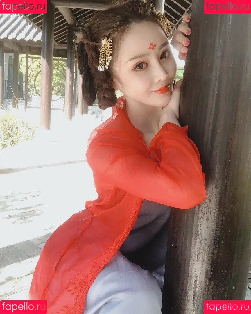 Yuan Herong / yuanherong.1229 Onlyfans Photo Gallery 
