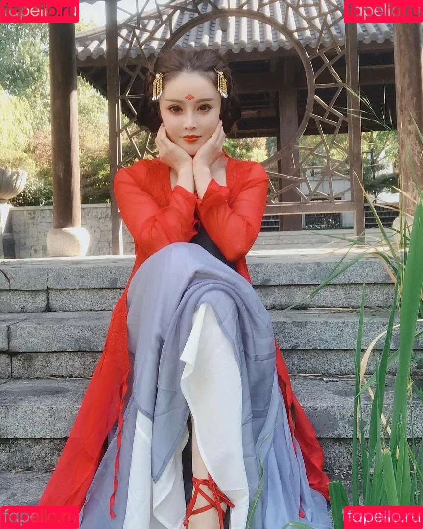 Yuan Herong / yuanherong.1229 Onlyfans Photo Gallery 