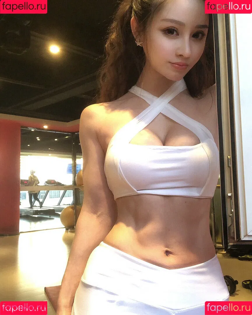 Yuan Herong / yuanherong.1229 Onlyfans Photo Gallery 
