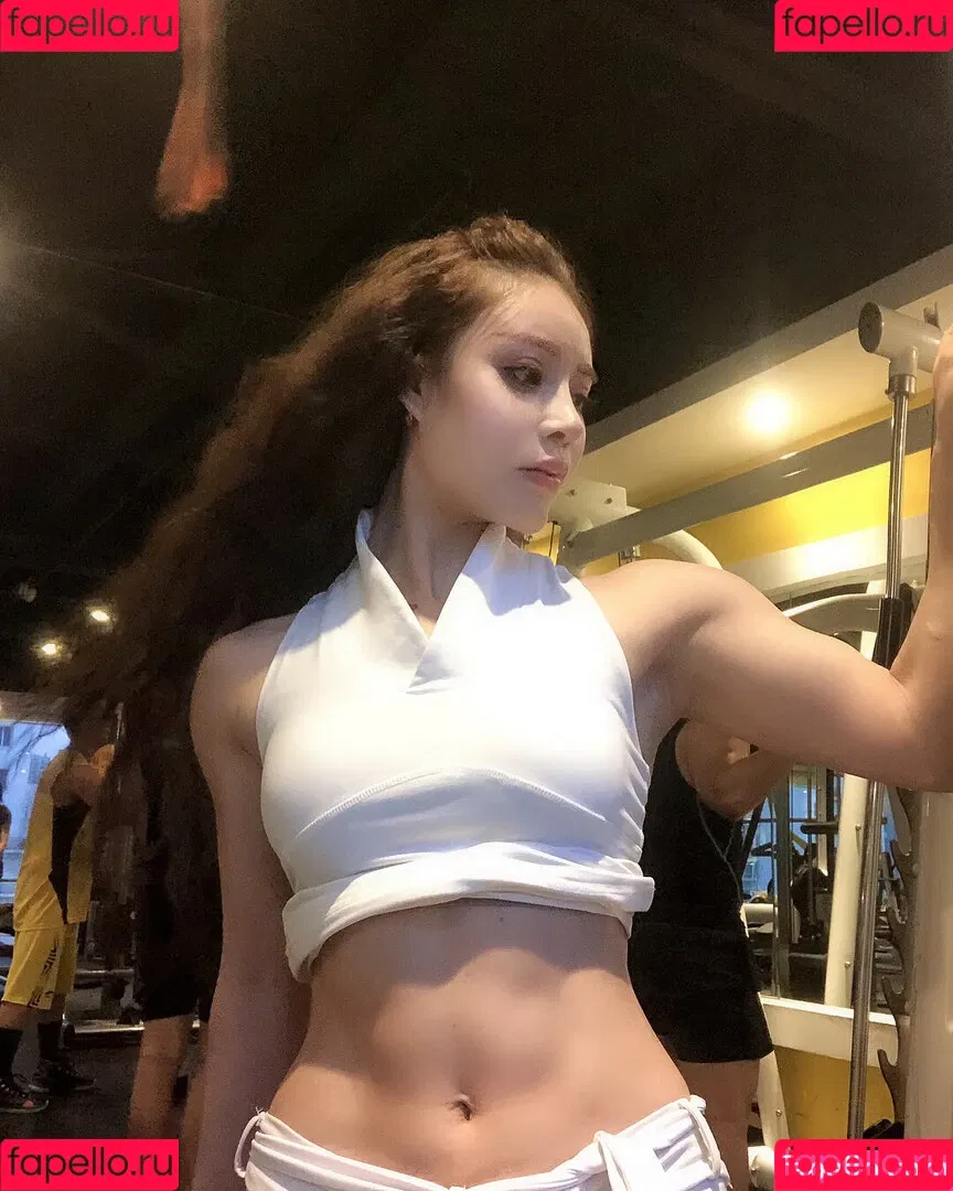 Yuan Herong / yuanherong.1229 Onlyfans Photo Gallery 